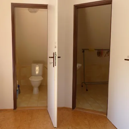 Bizoni Dvur 3* Retenice